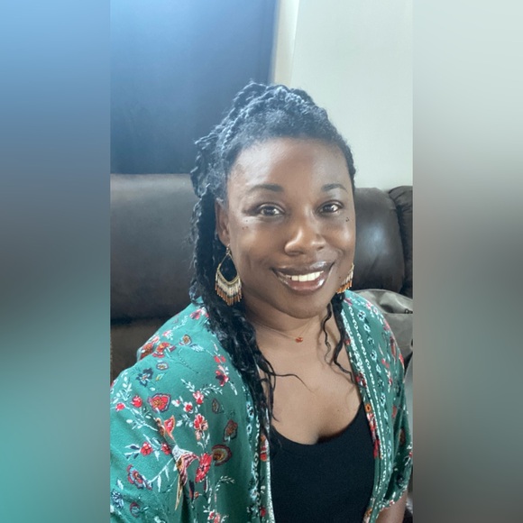 Meet your Posher - Picture 1 of 1